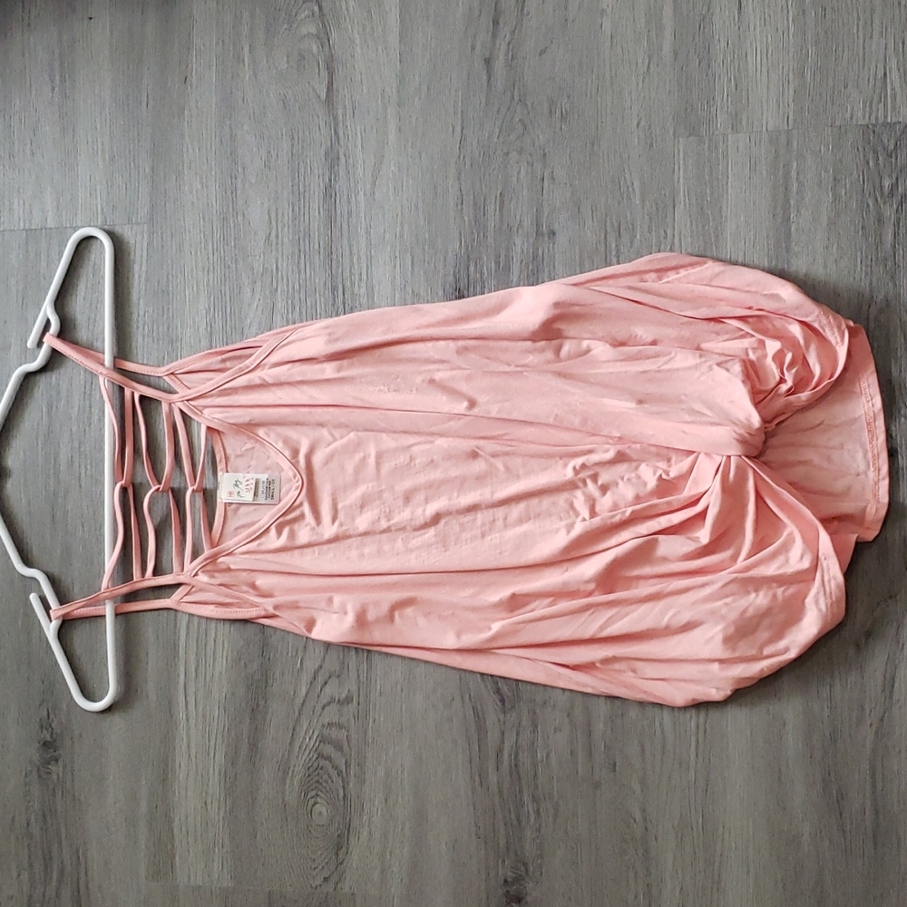 NWOT criss cross knotted tank